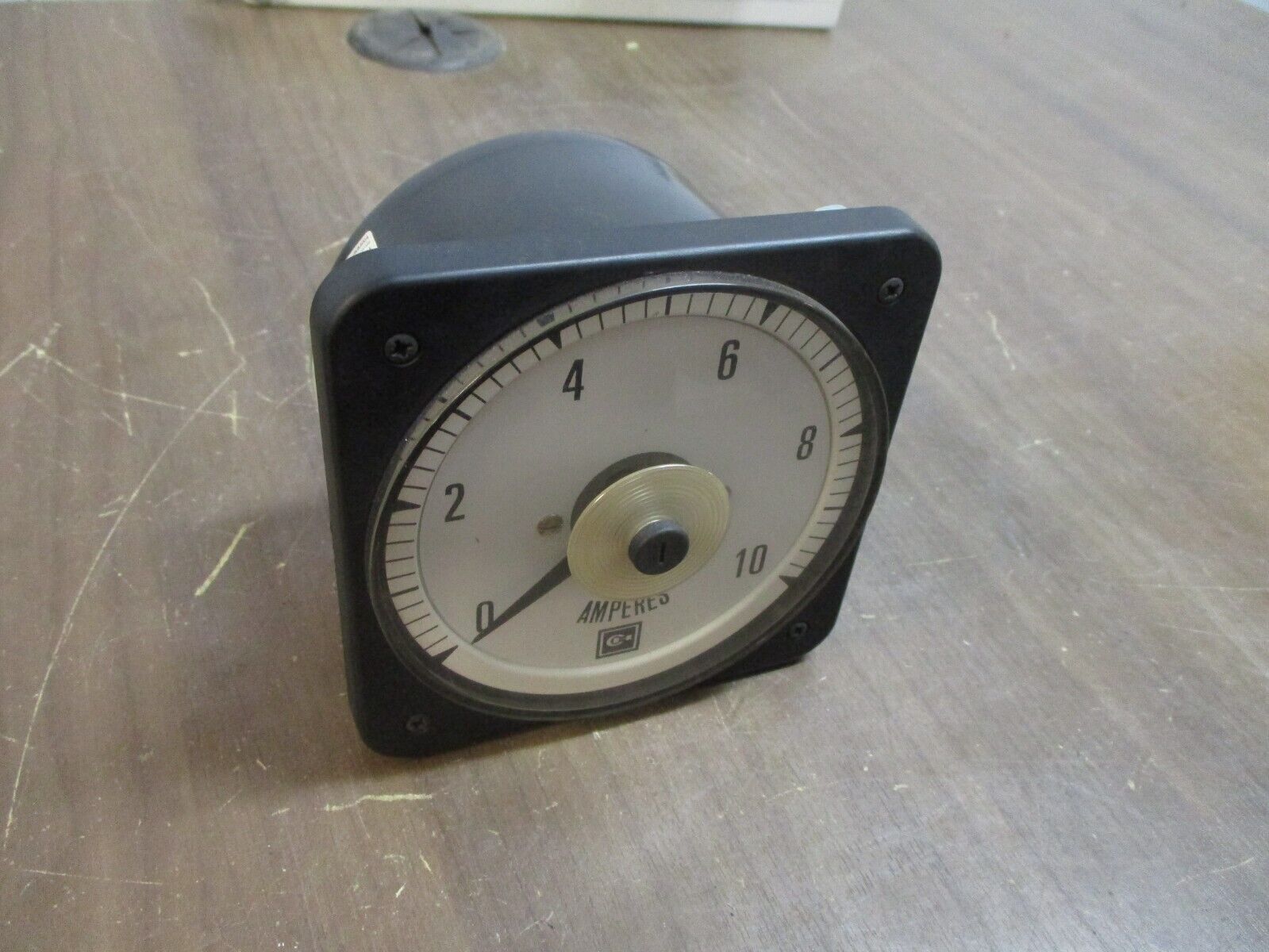 Crompton Cutler-Hammer AC Ammeter 077-05FA-MTMT-C6-SM Range: 0-10A Used