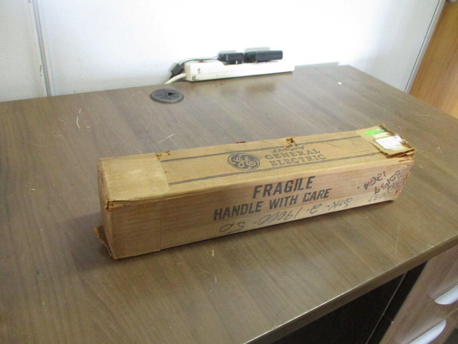 GE Type EJ-2 Fuse 9F60LJD809 4.8/2.4kV 9R 60Hz New Surplus