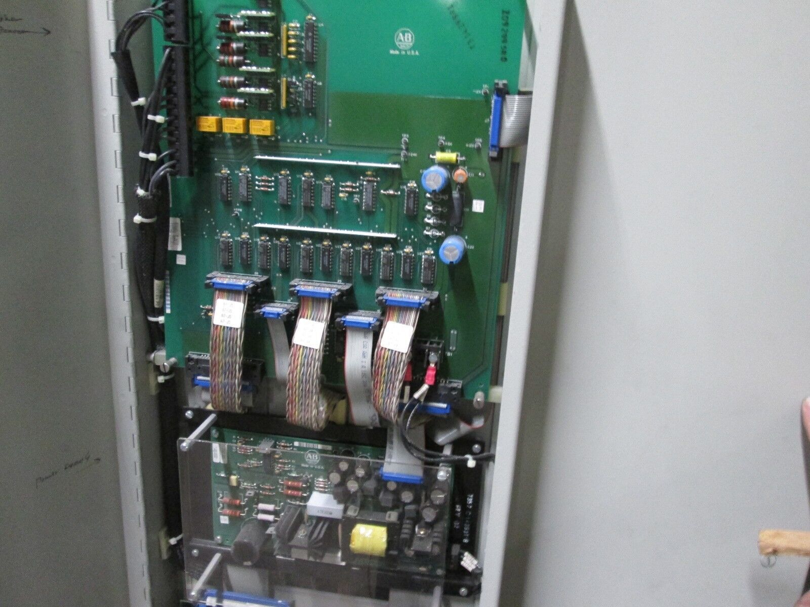 Allen-Bradley 1395 DC Drive 1395-B80N-E1-P30 250HP Used
