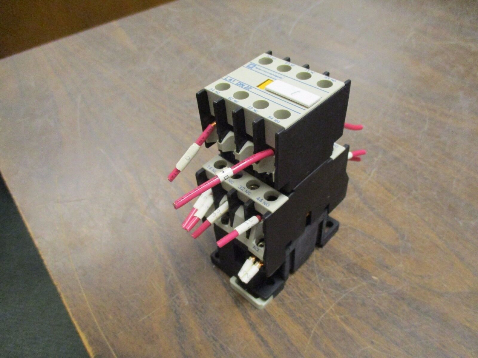Telemecanique Contactor w/ Aux Contact Block CA2 DN22 120V Coil 10A Used