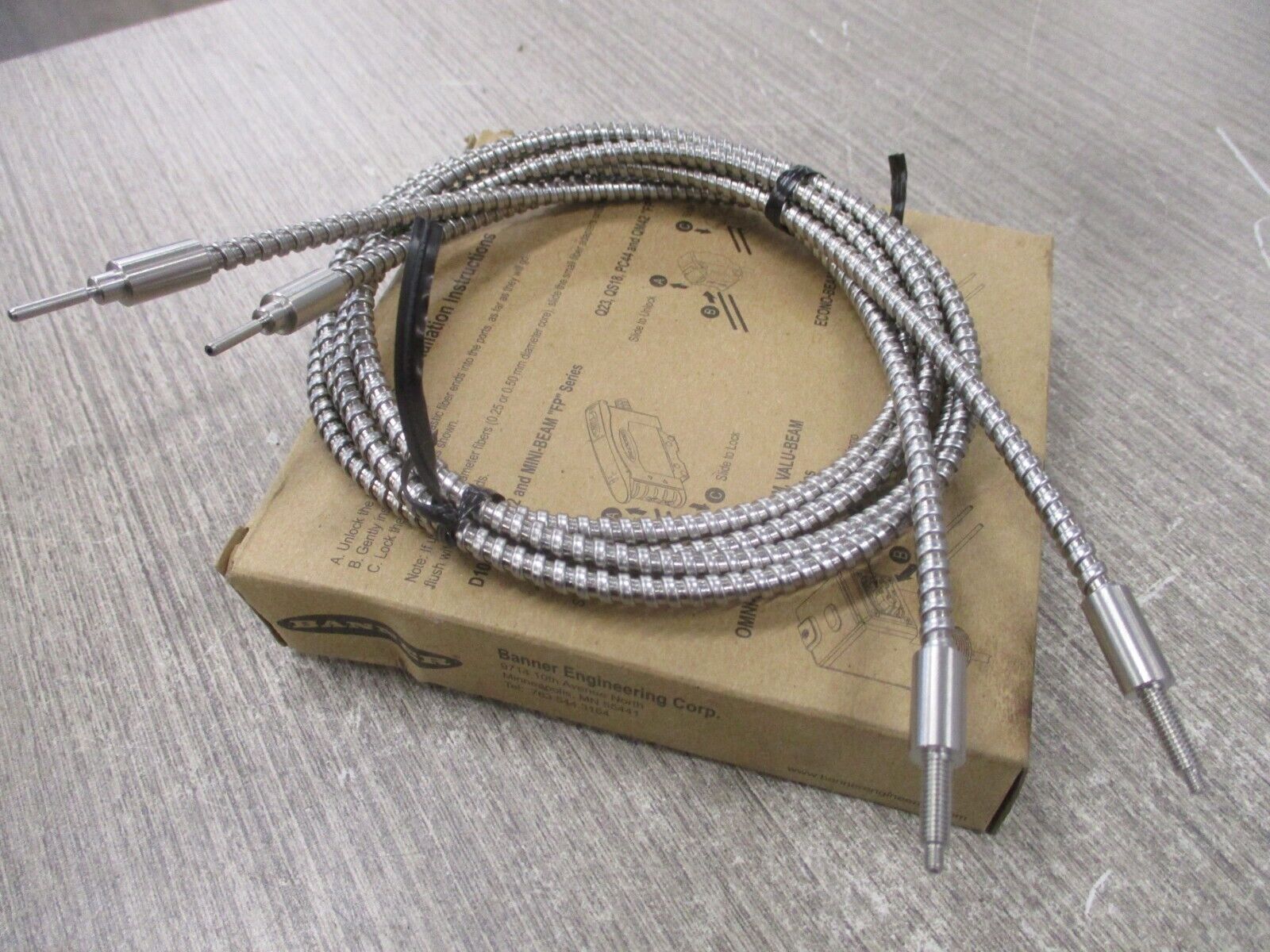 Banner PIT43TS Fiber Optic Sensor 39999 New Surplus