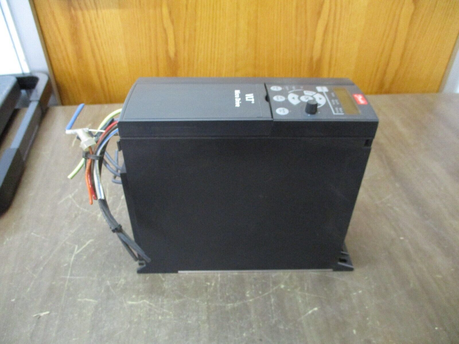 Danfoss VLT AC Drive 132F0014 3HP 3Ph w/ Keypad Used