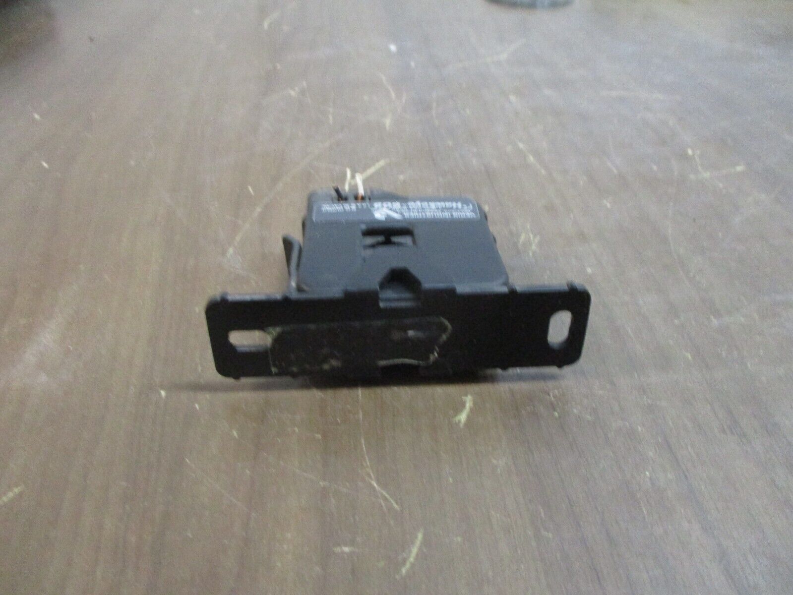 Veris Hawkeye 608 Digital Adj. Current Switch H608 175A 600V w/ Base Used