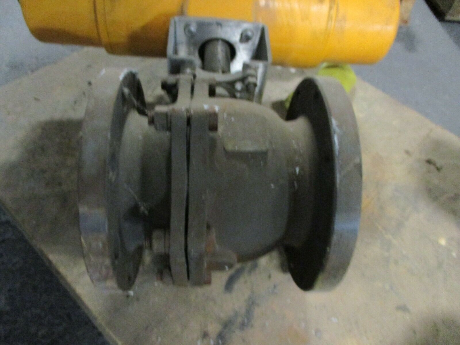 Hytork 680 Actuated Valve w/Accutrak Duel Display Monitor EIA-0680-S80-A00 Used