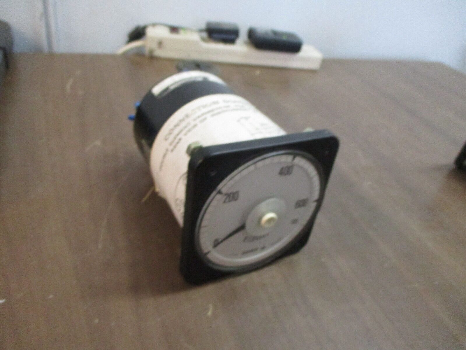 Crompton / Gould Type 077-319 AC Kilovar Meter AQQXH Range: 0-700Kilovars Used