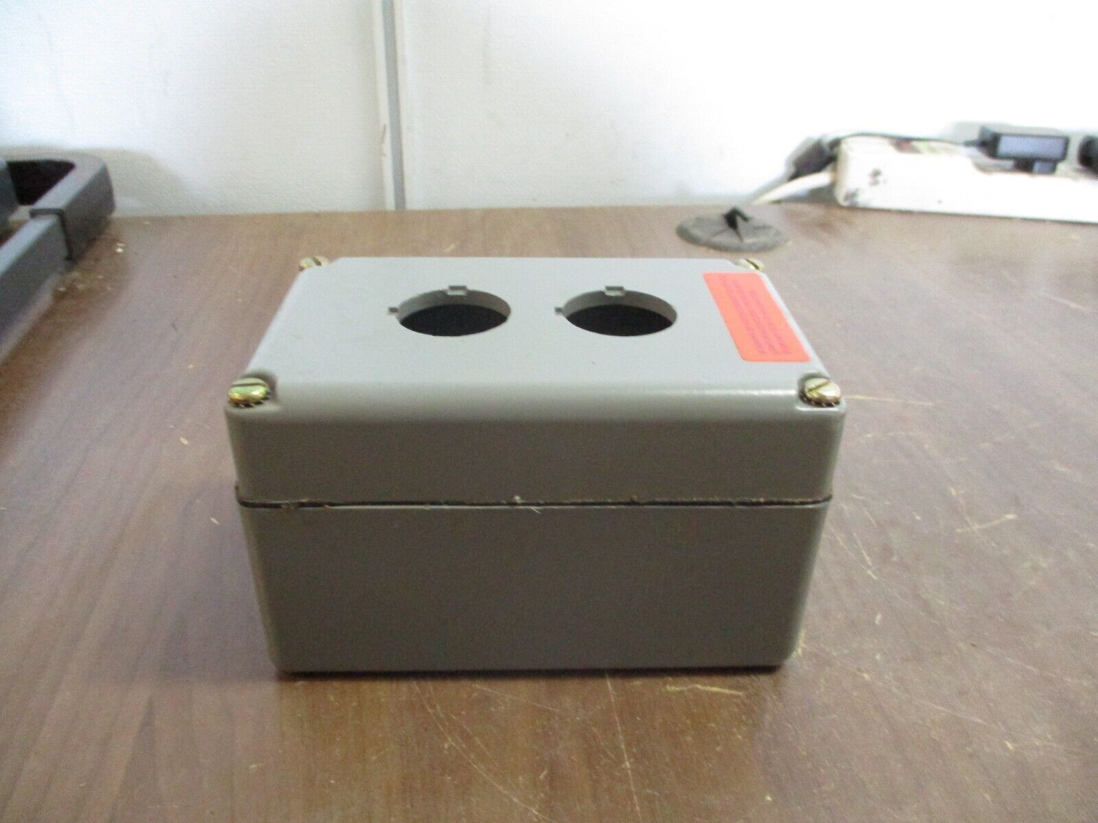 Square D 2-Unit Enclosure 9001 KY-2 Aluminum 600V New Surplus