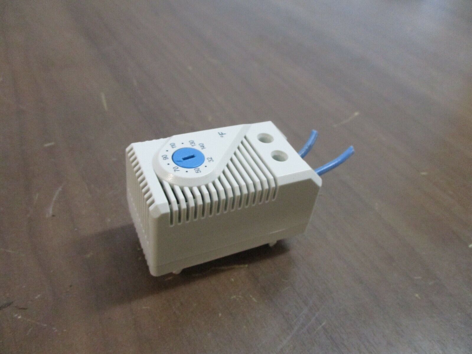 Stego KTS 011 Thermostat 01141.9-00 120/250V Range: 32-140°F Used