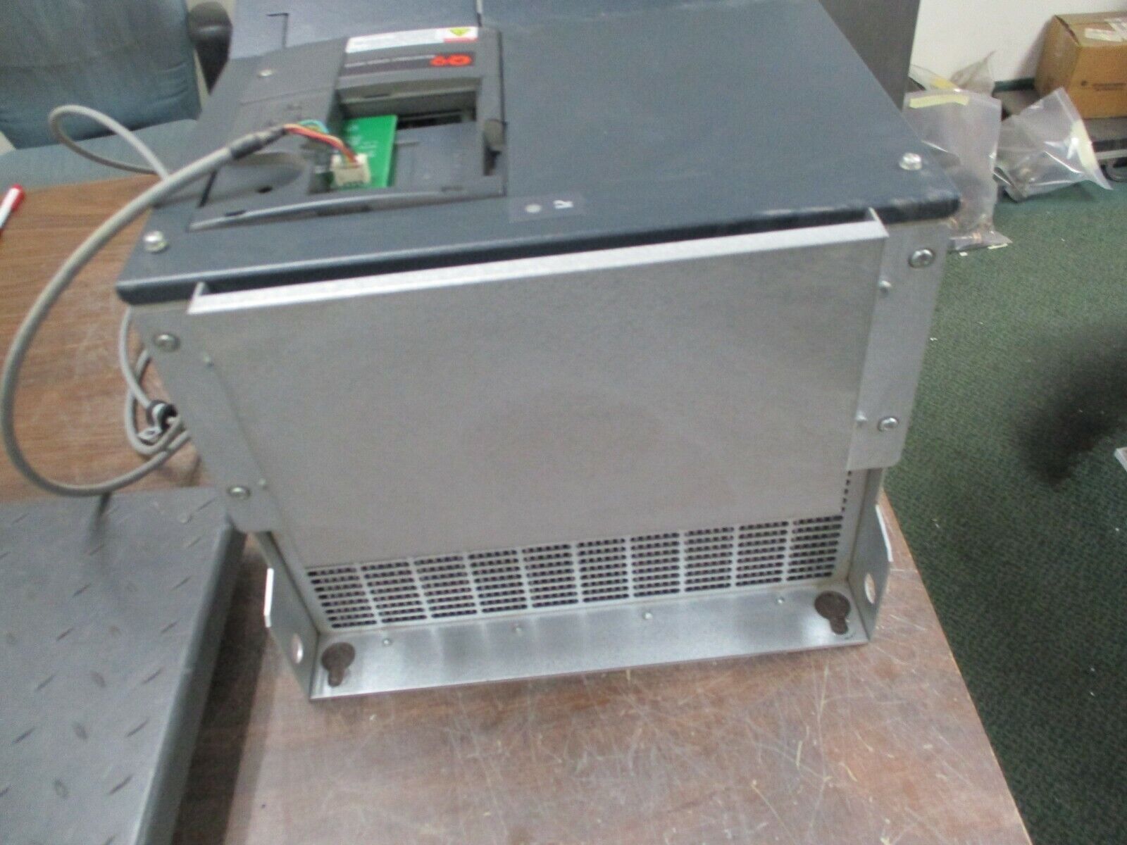 Toshiba AC Drive VT130Q9U412K 125HP 3Ph w/ External Mount Keypad Used