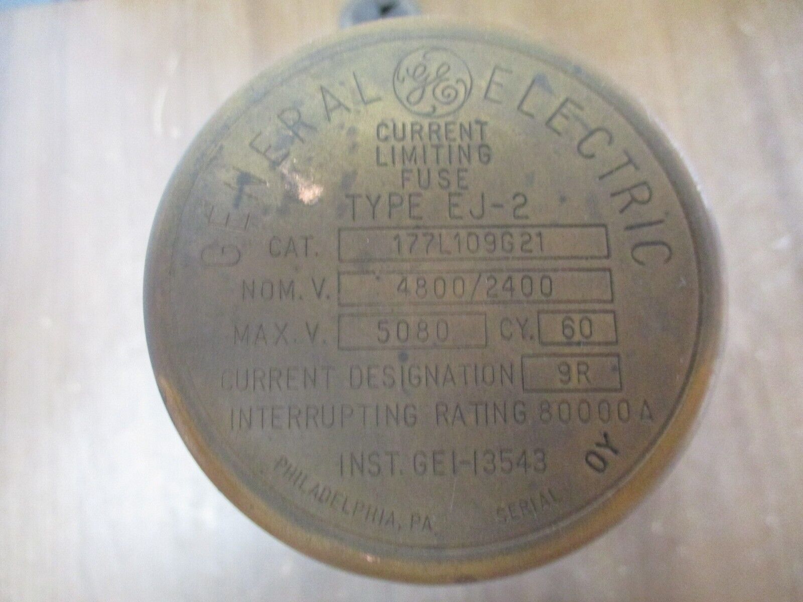 GE Type EJ-2 Fuse 177L109G21 Current: 9R 4.8/2.4kV 60Hz Used