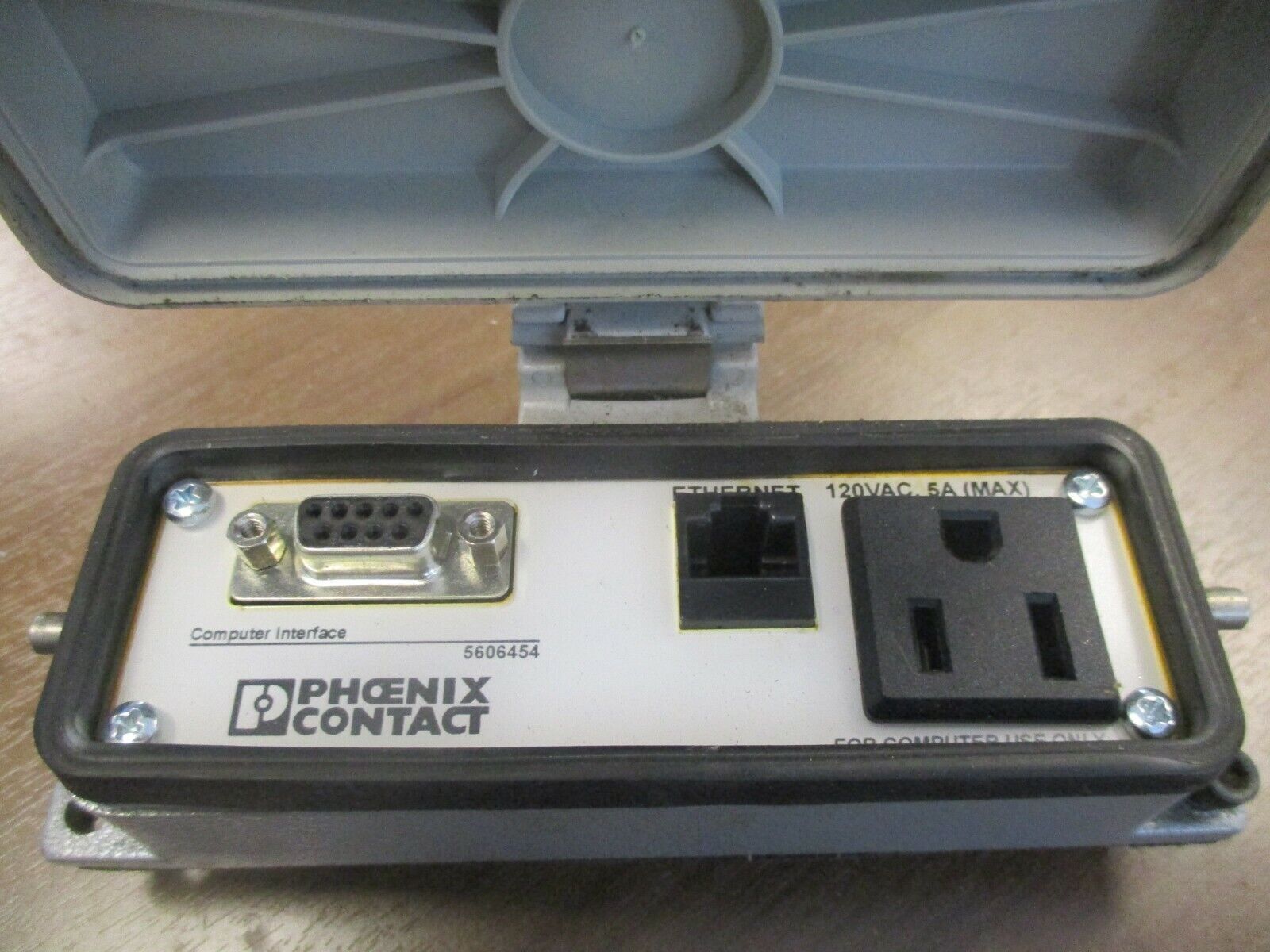 Phoenix Contact Computer Interface 5606454 120VAC 5A Used