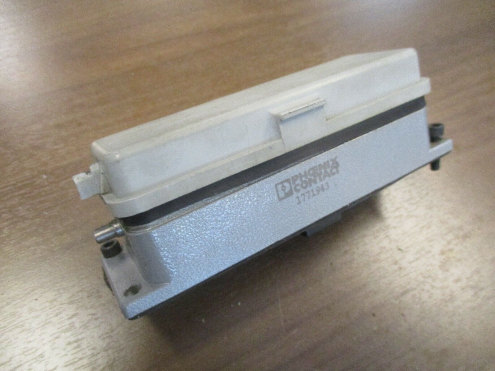 Phoenix Contact Computer Interface 5606454 120VAC 5A Used