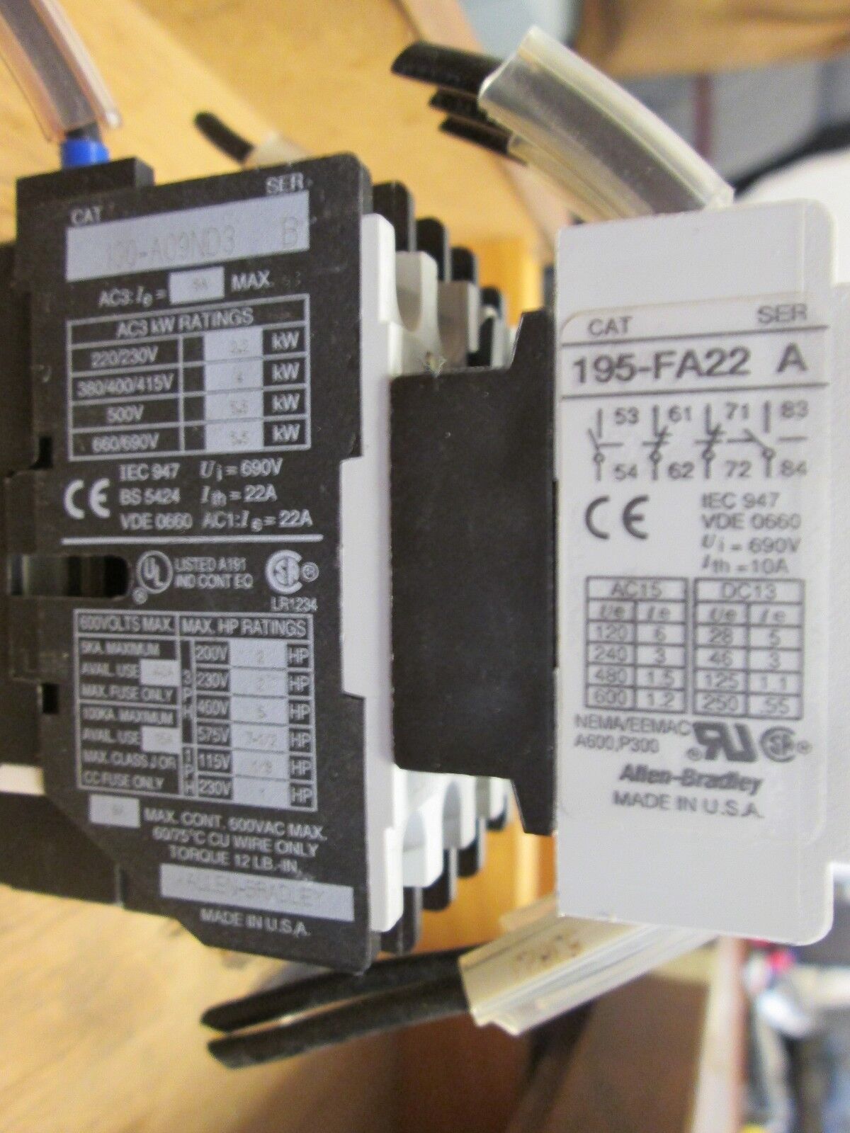 Allen-Bradley Contactor 100-A09ND3 195-FA22 Contact Block 9A 600V 120V Coil Used