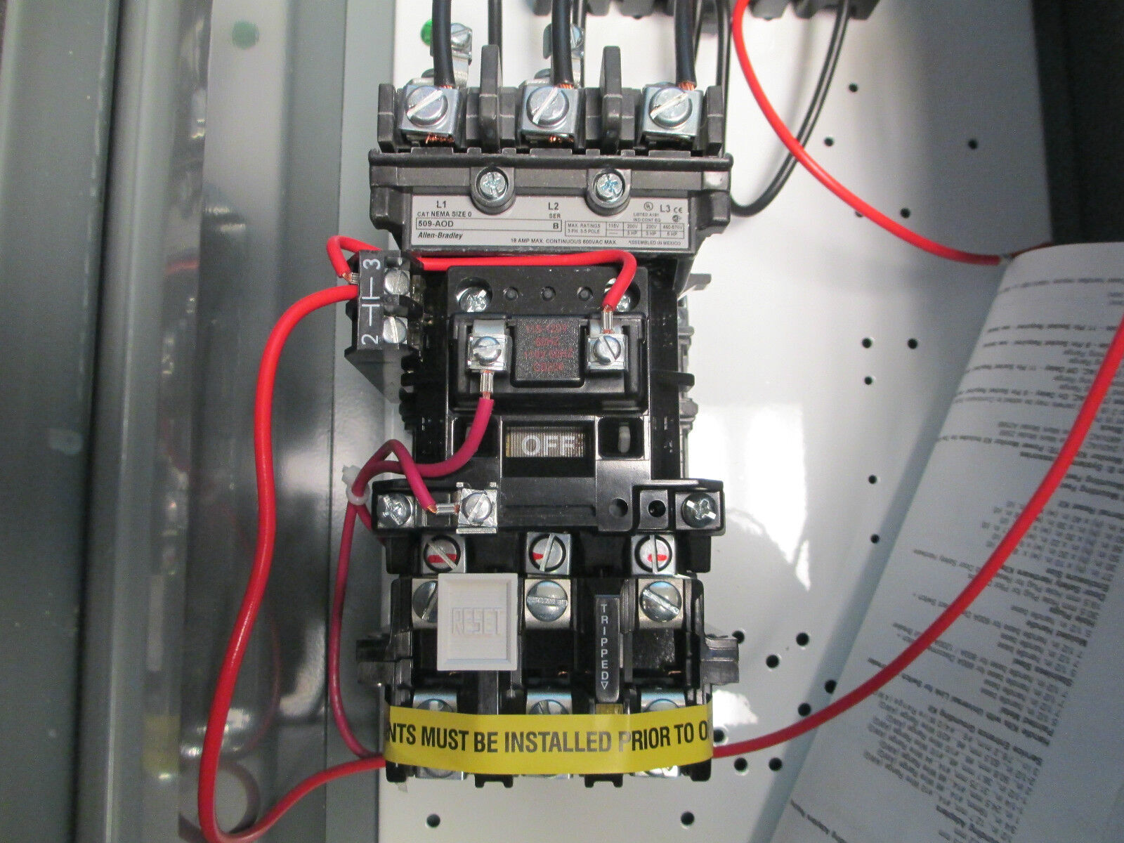 Allen-Bradley Motor Combination 512-AACD-3-24R, Size 0 30A 600V Fusible