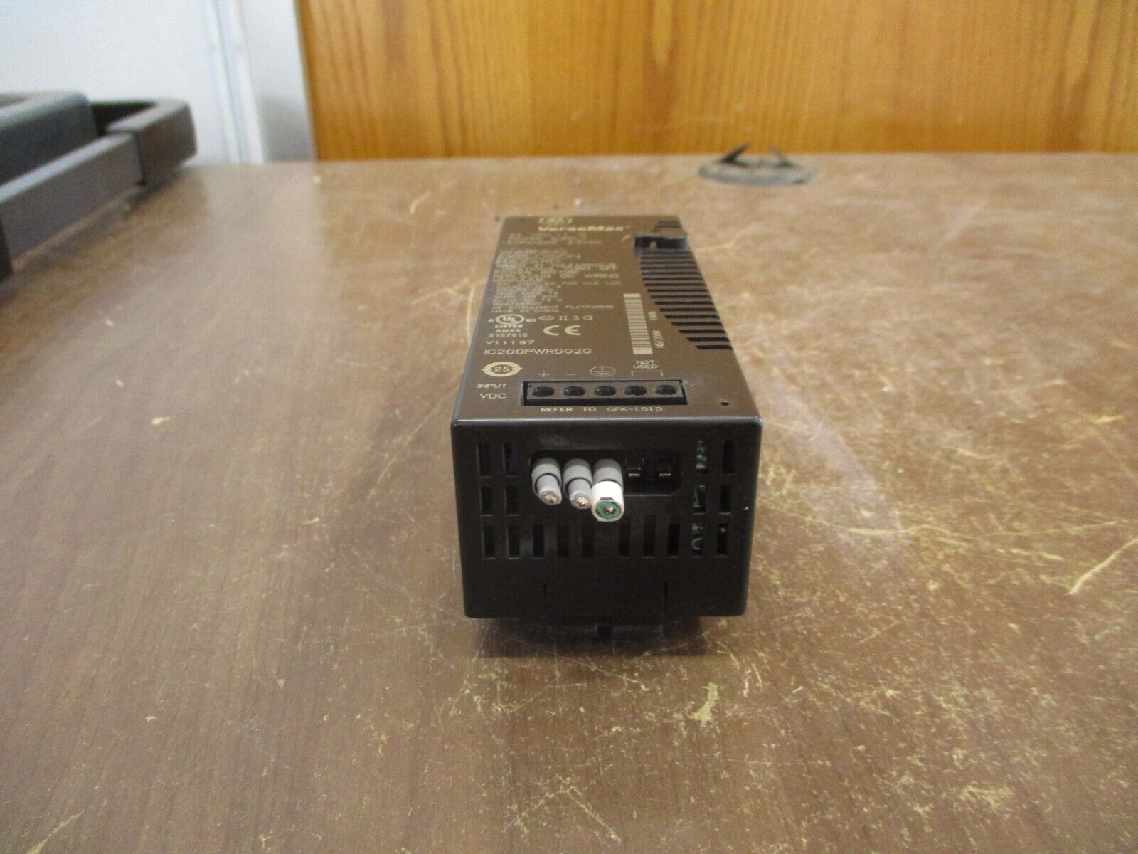 GE Fanuc VersaMax Power Supply Module IC200PWR002G 24VDC 11W Used