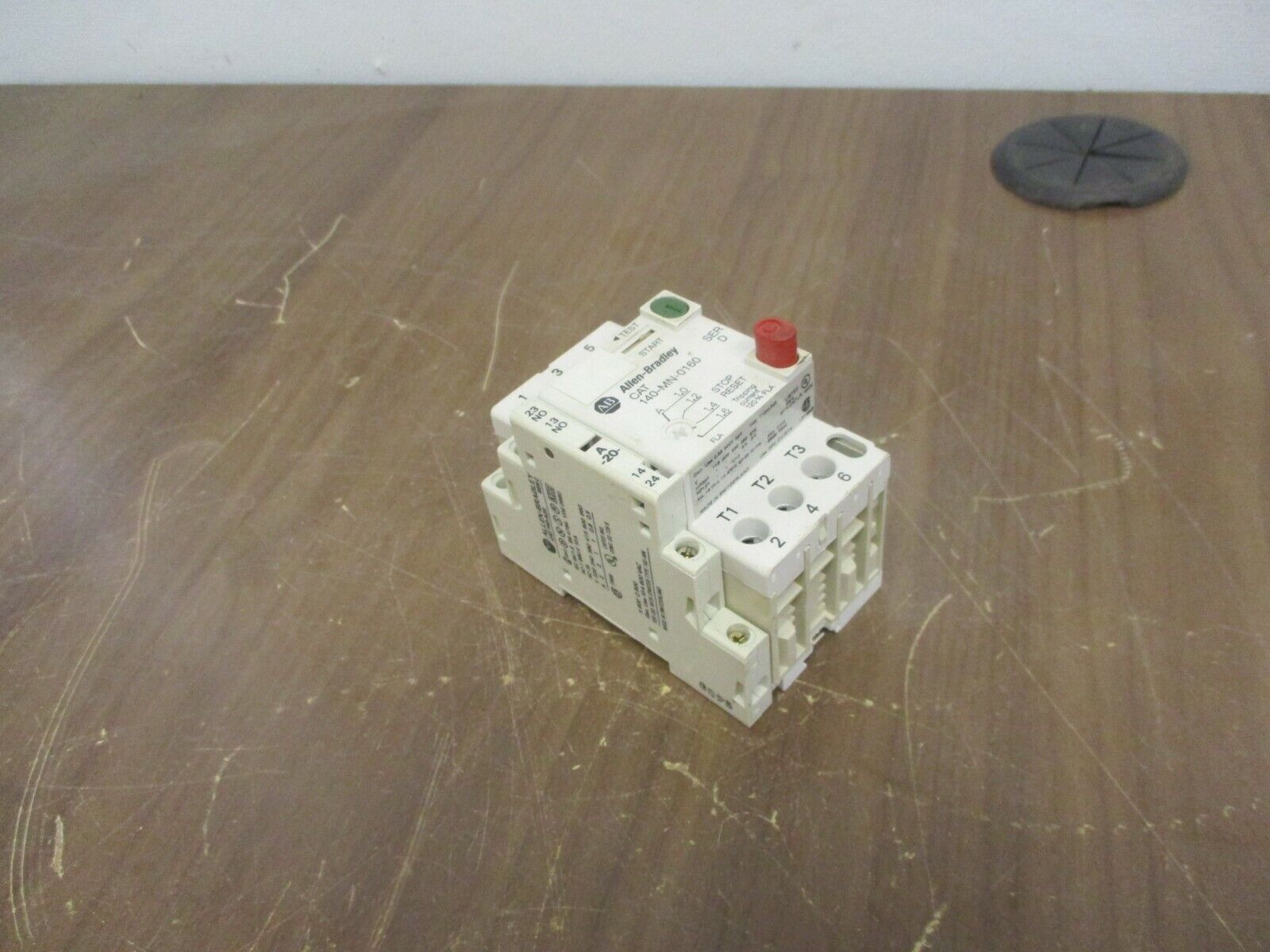 Allen-Bradley Manual Starter 140-MN-0160 Trip: 1.0-1.6A Ser. D Used