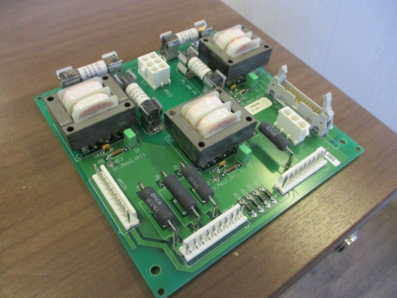 MGE PCA ACUZ UPS PCB 72-130052-00 Rev. A03 Used
