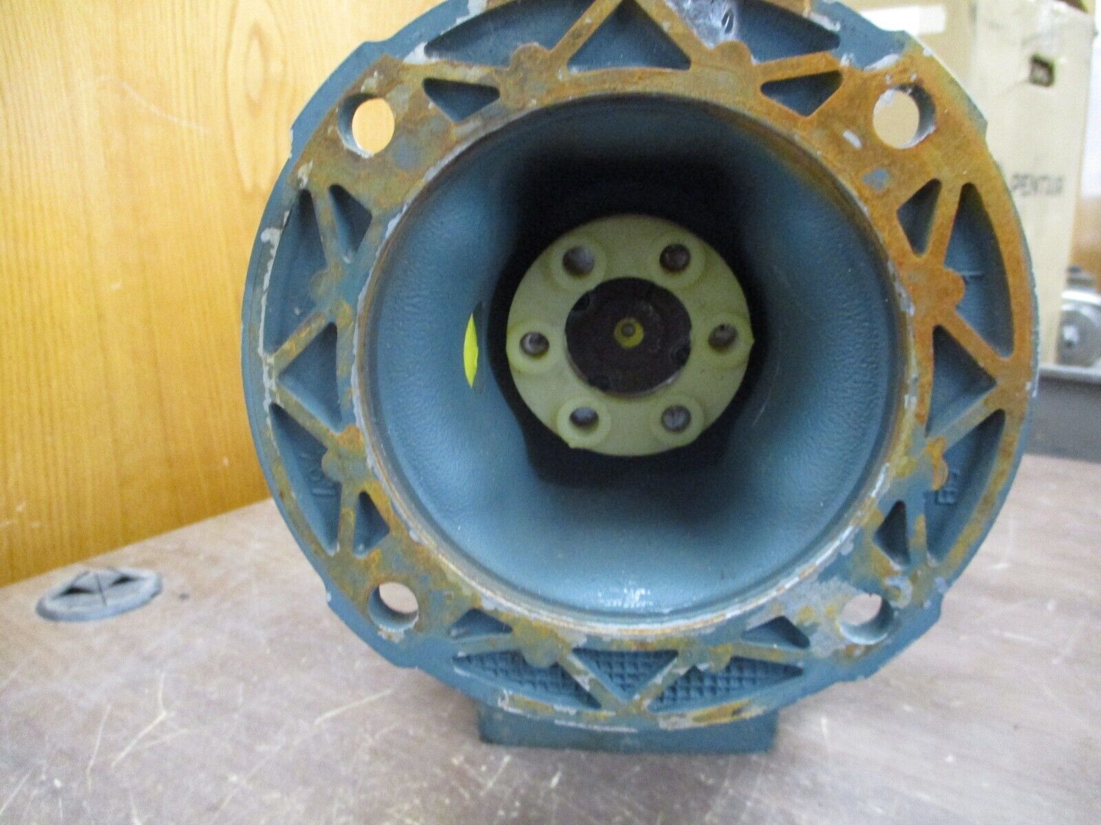 Tigear 2 Gear Reducer 35A20R Ratio 20:1 1750 RPM In 5.79 HP 3620 LB-In Torque