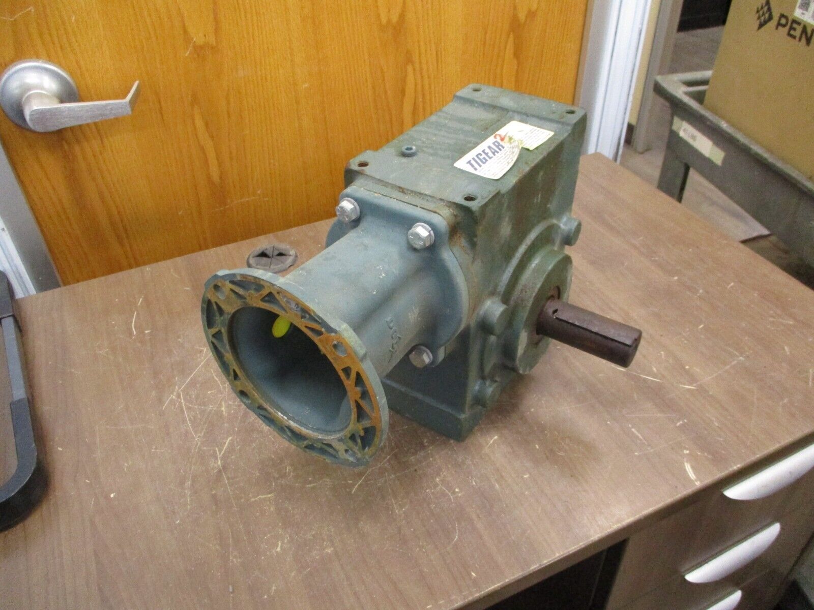 Tigear 2 Gear Reducer 35A20R Ratio 20:1 1750 RPM In 5.79 HP 3620 LB-In Torque