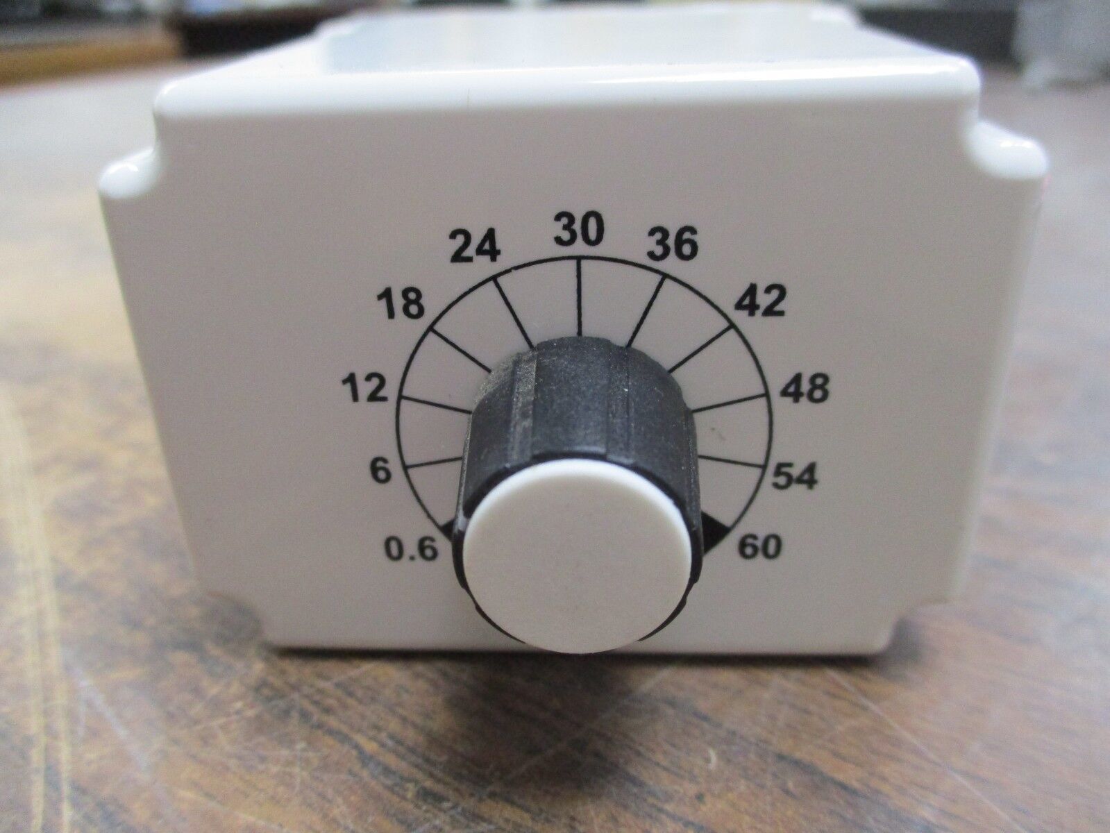 Dayton Time Delay Relay 1EGB3 120V Range: 0.6-60sec Used