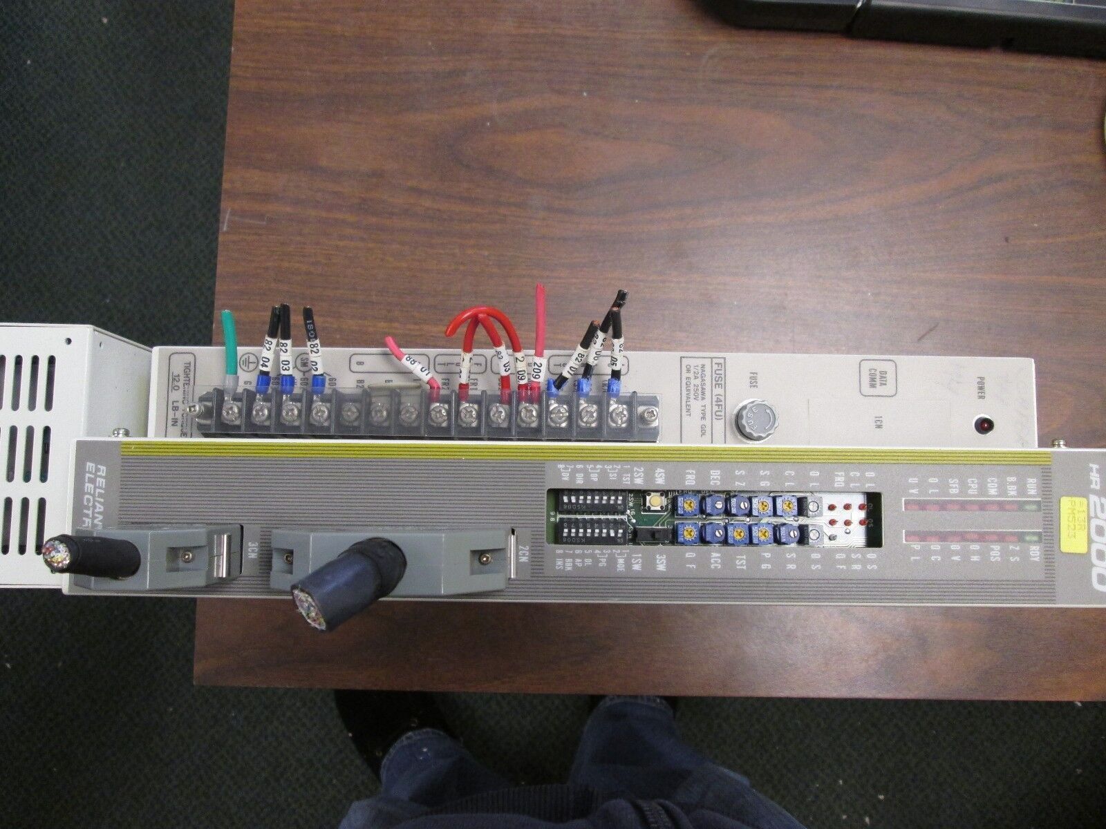 Reliance Brushless AC Servo Drive 3RA2002 Type HR2000 Used