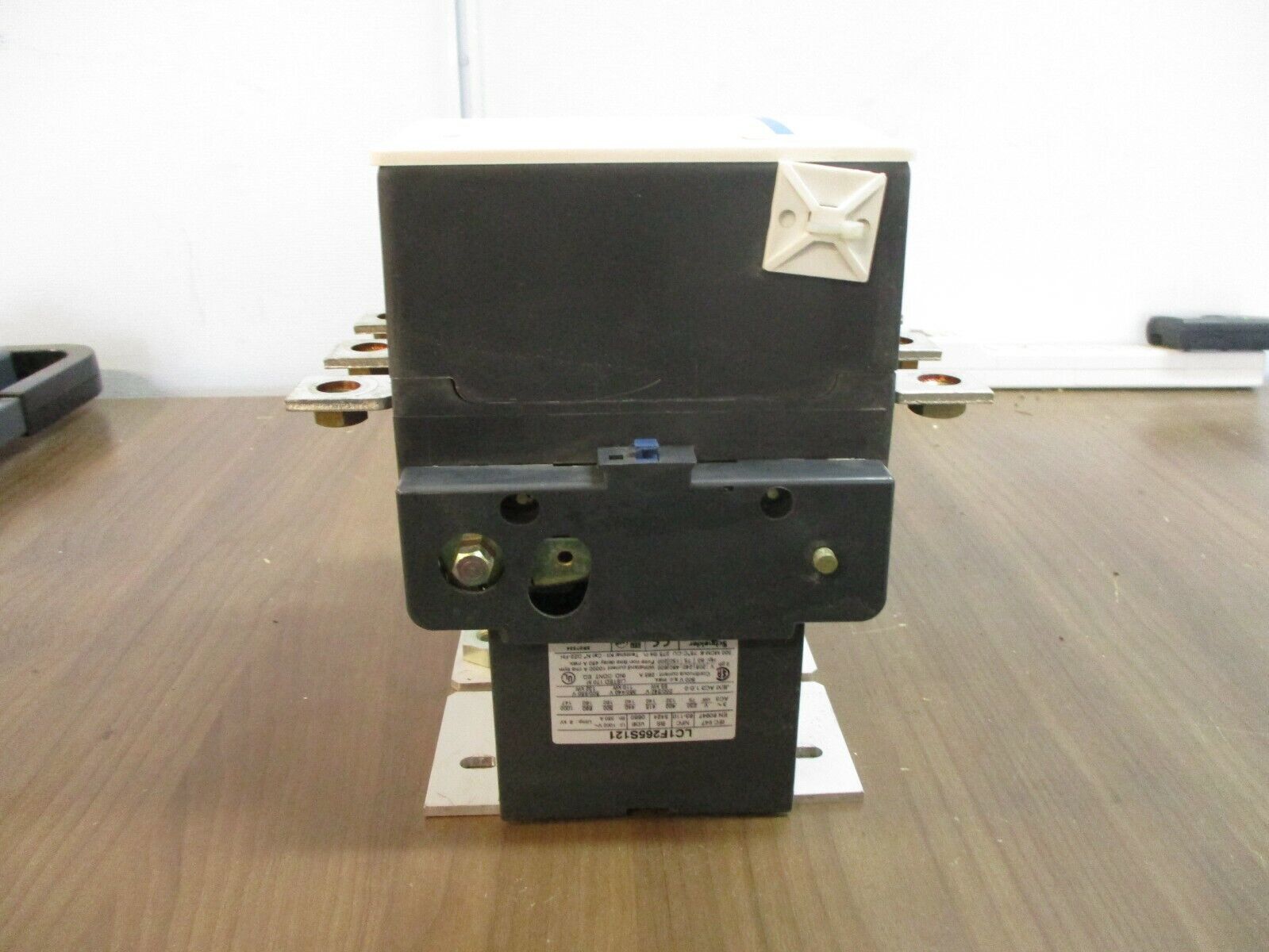Telemecanique Contactor LC1F265S121 24VDC Coil 285A 600V Used