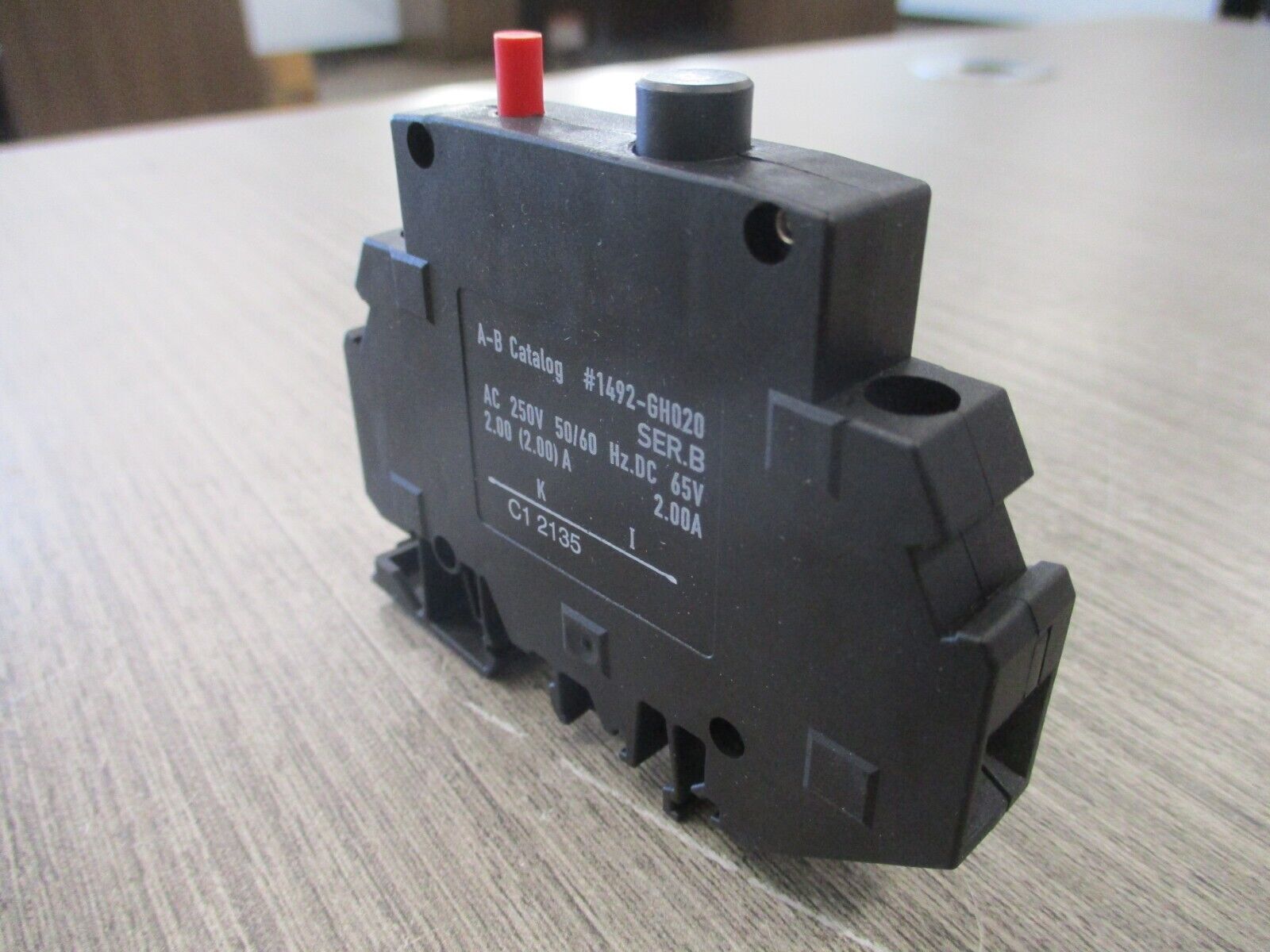 Allen-Bradley Supplementary Protector 1492-GH020 Ser. B 2A New Surplus