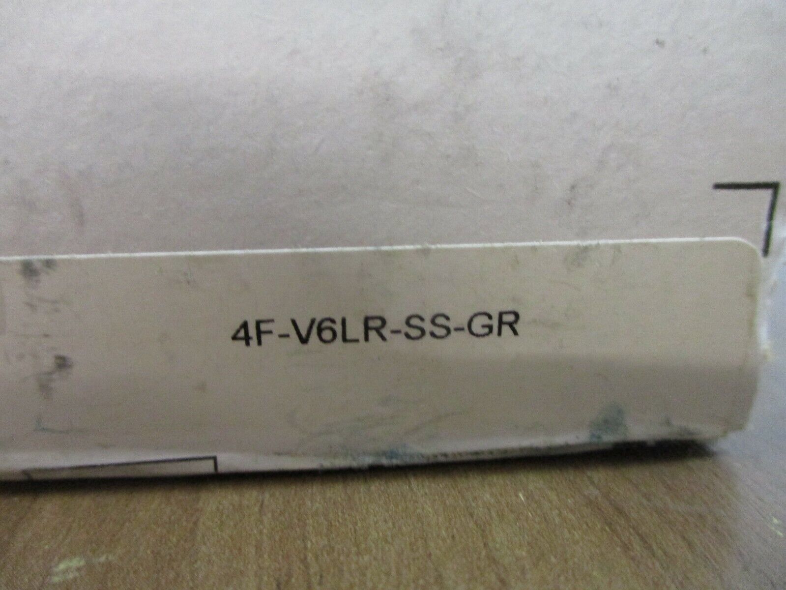 Parker Stainless Steel Needle Valve 4F-V6LR-SS-GR 1/4" New Surplus