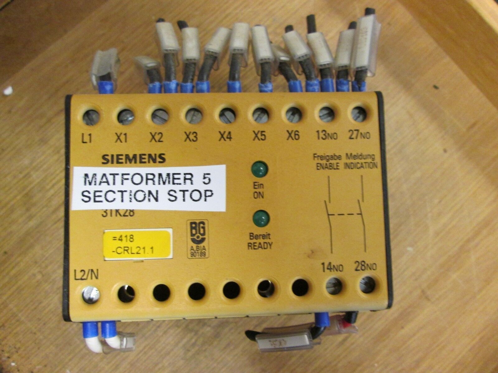 Siemens Contact Safety Comb 3TK201-0AG2 110V 50/60Hz Used