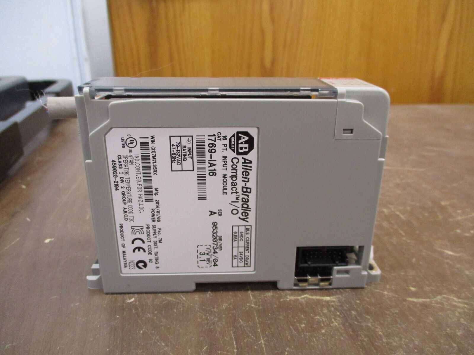 Allen-Bradley Compact I/O Input Module 1769-IA16 Ser. A F/W Rev. 3.1 16PT Used