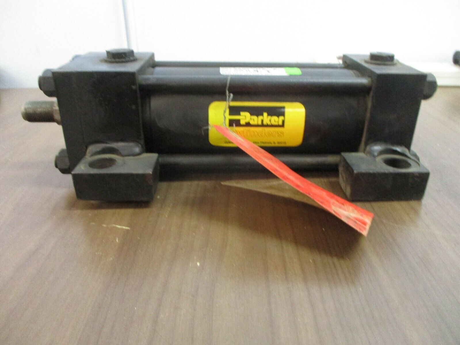 Parker Series 2H Hydraulic Cylinder 02.50 CP2HLTV14A5.500 3000PSI Used