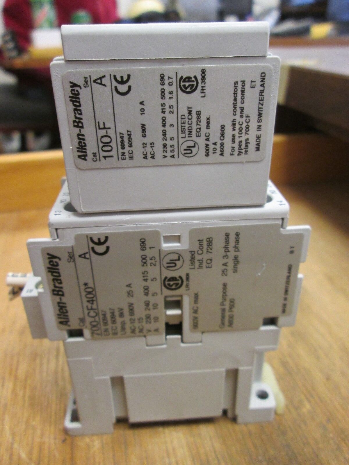 Allen-Bradley Control Relay 700-CF400* 100-F Block 600VAC max 120V coil Used