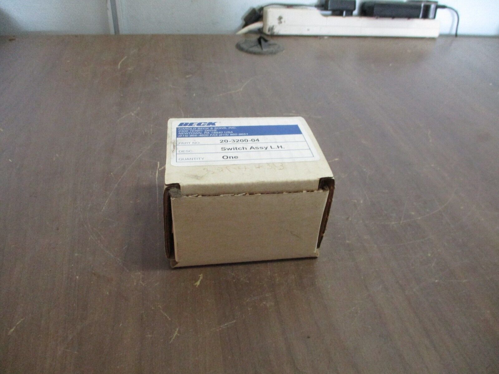 Beck Switch Assembly L.H. 20-3200-04 New Surplus