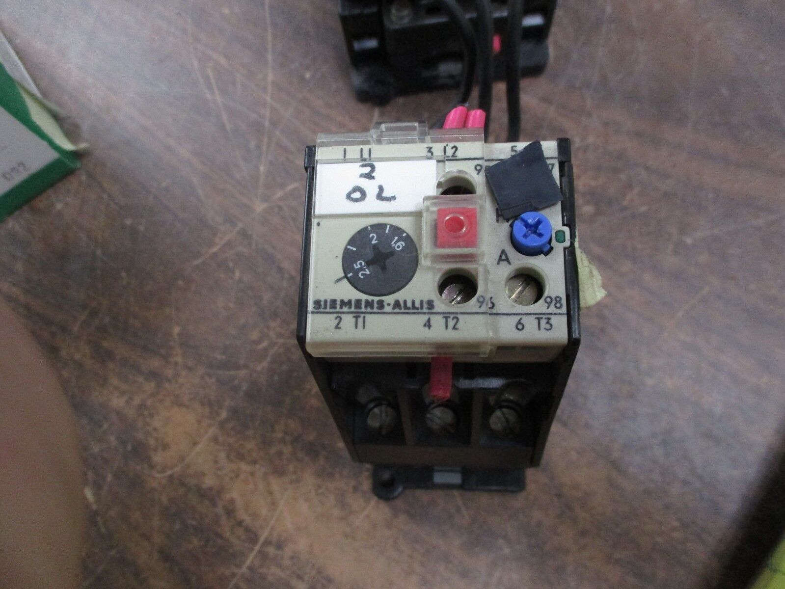 Siemens Contactor CXL10*3 OLR 0250 120V Coil 27A 600V Used