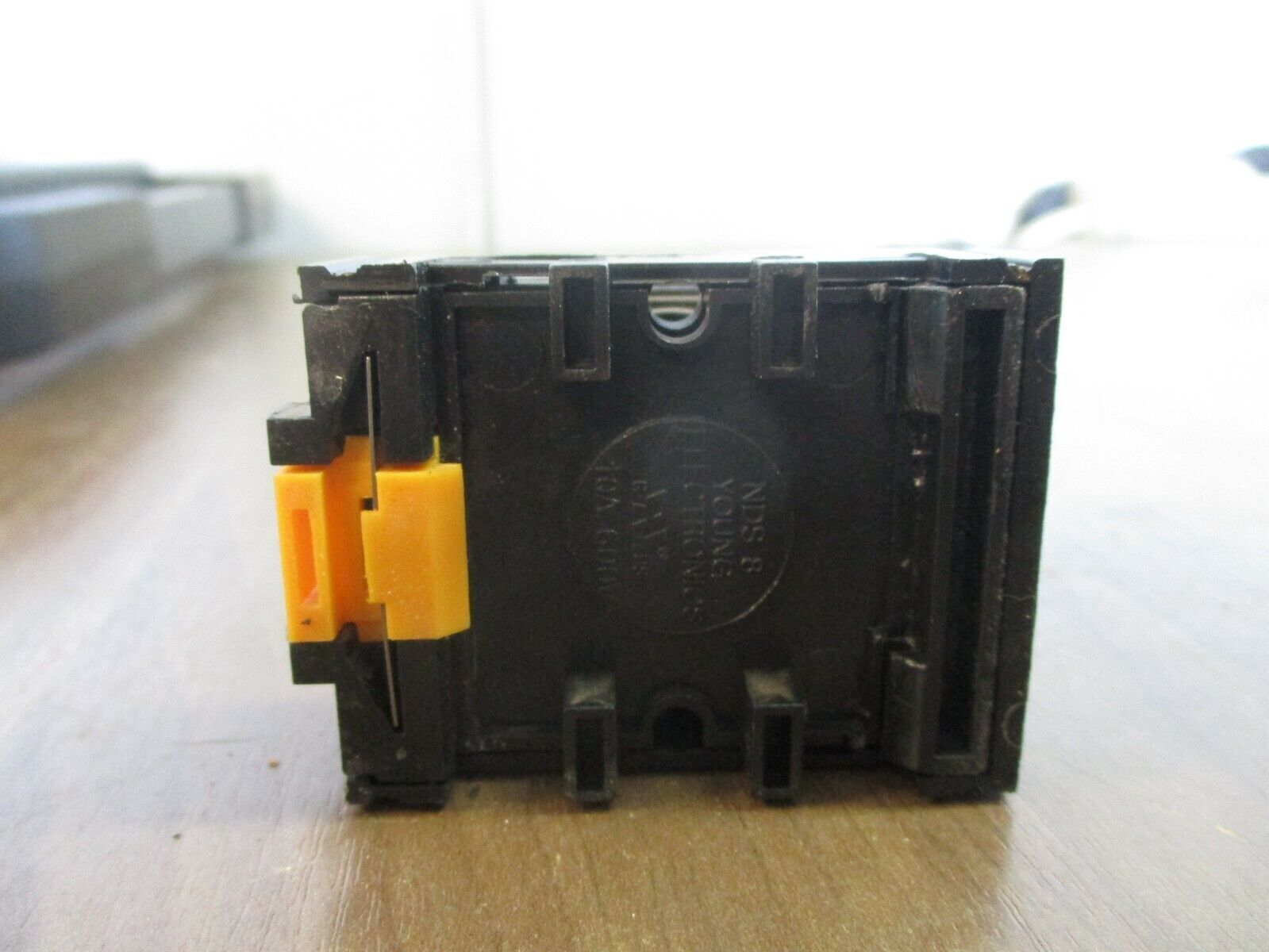 Tyco Schrack Multimode Relay MT228024 24V 50/60Hz w/ Base Used