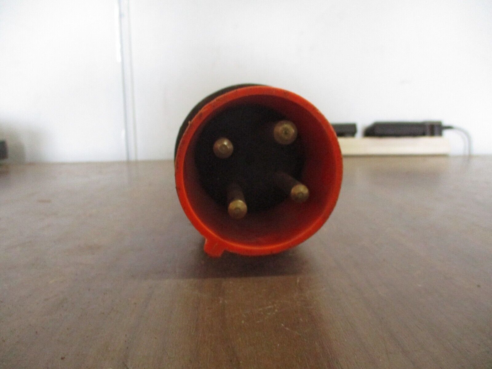 Hubbell Plug 460P12W 60A 125/250V *No Bushing* Used