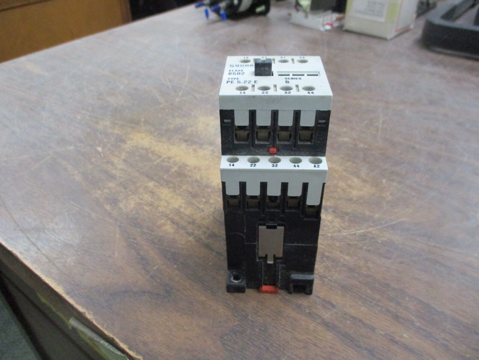 Square D Control Relay 8501 PH22E w/ 8502 PE5.22E Contact Block 120V Coil Used