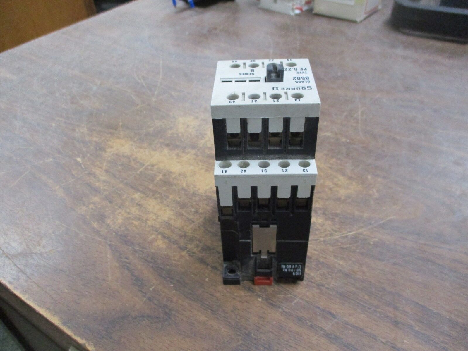 Square D Control Relay 8501 PH22E w/ 8502 PE5.22E Contact Block 120V Coil Used