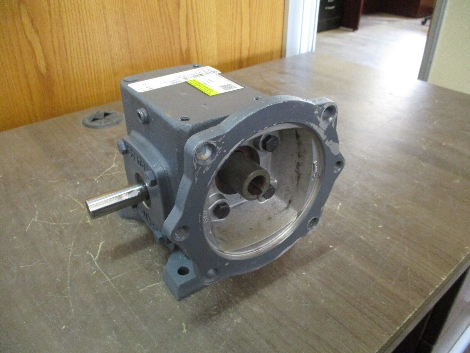 Boston Gear Reducer F715-30-B5-G Ratio 30:1 0.54HP 445 LB-In Torque Out Used