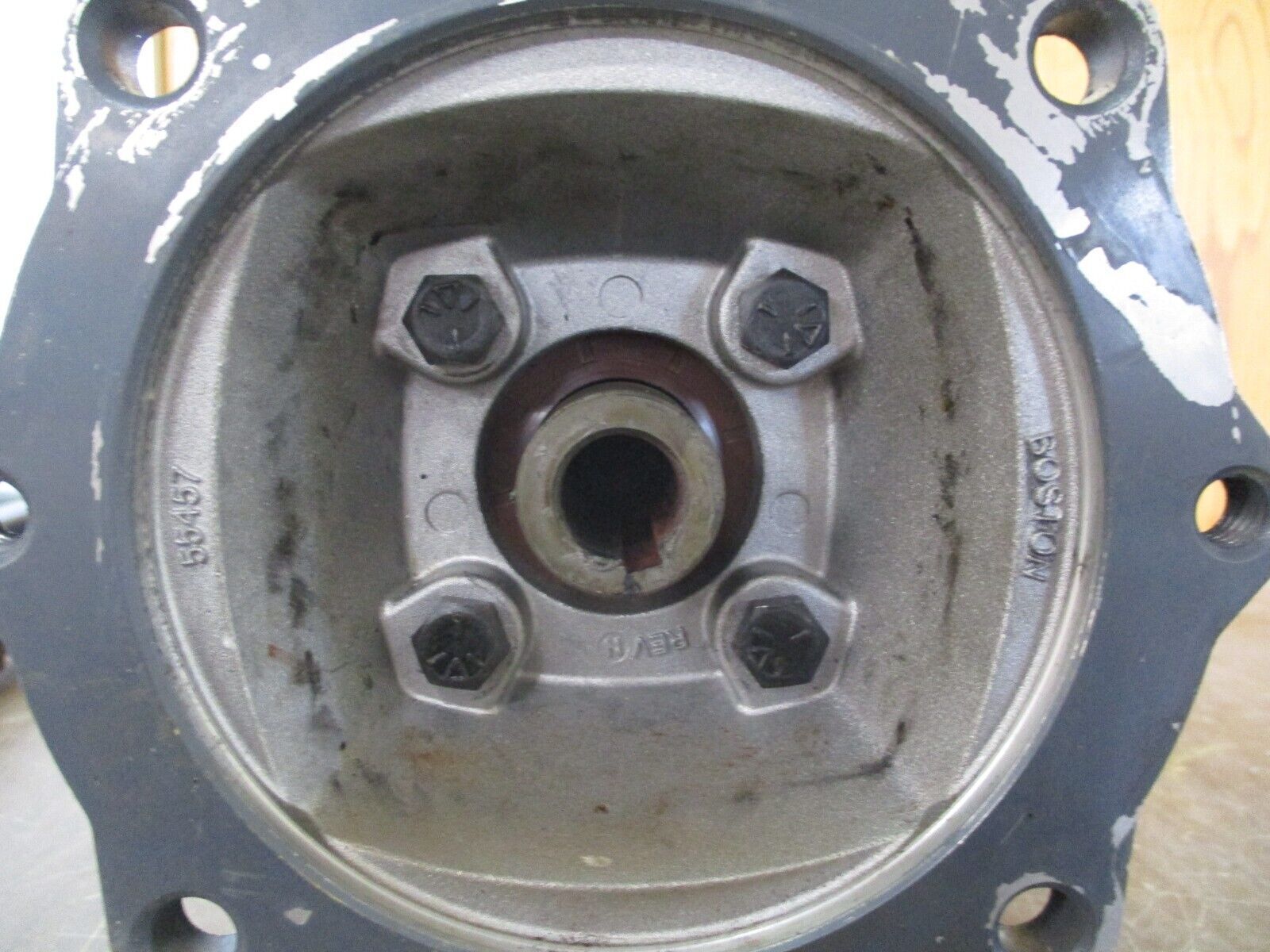 Boston Gear Reducer F715-30-B5-G Ratio 30:1 0.54HP 445 LB-In Torque Out Used