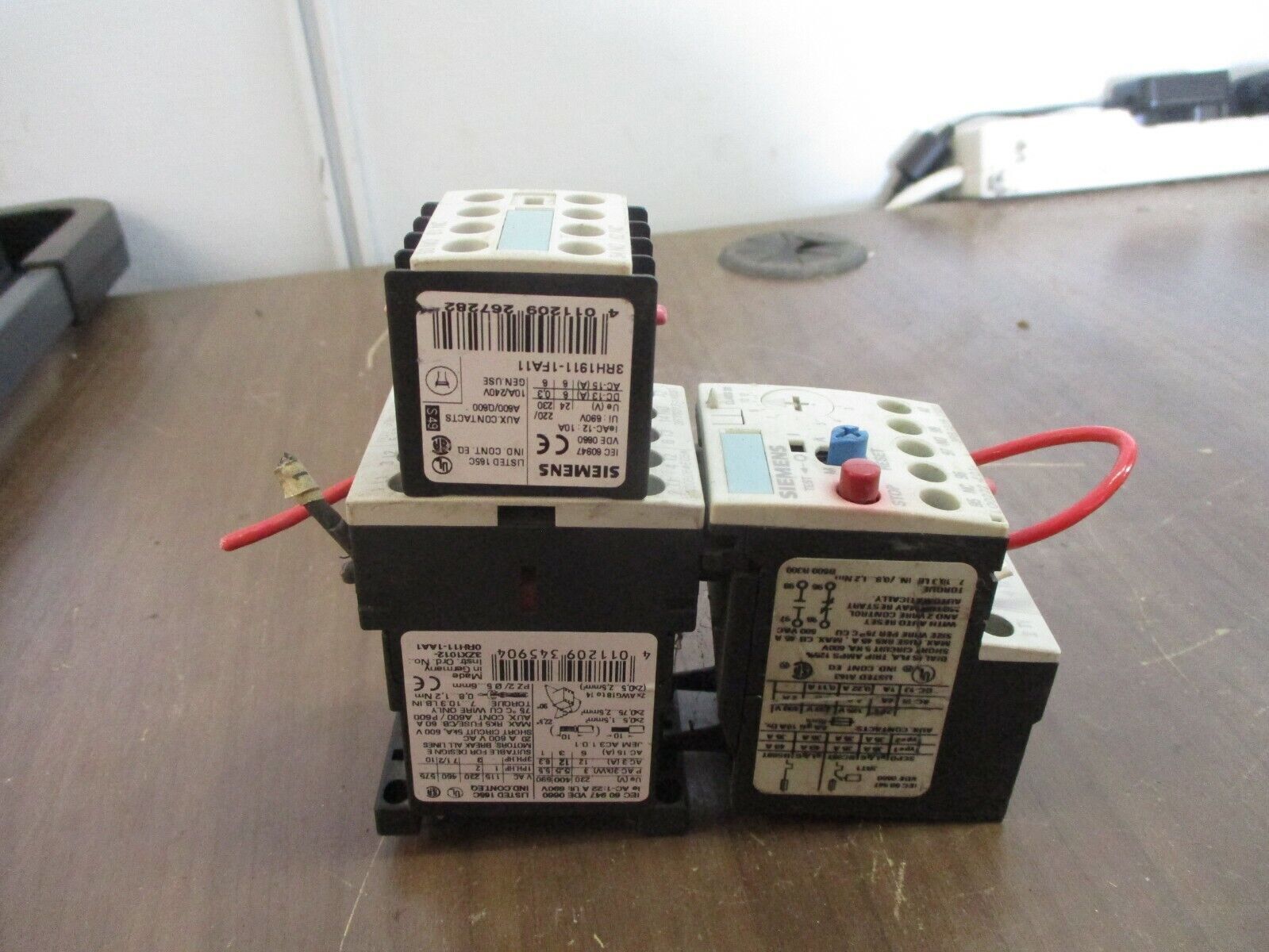 Siemens Starter 3RT1017-1AK61 / 3RB1016-2SBO 120V Coil Trip: 3-12A Used