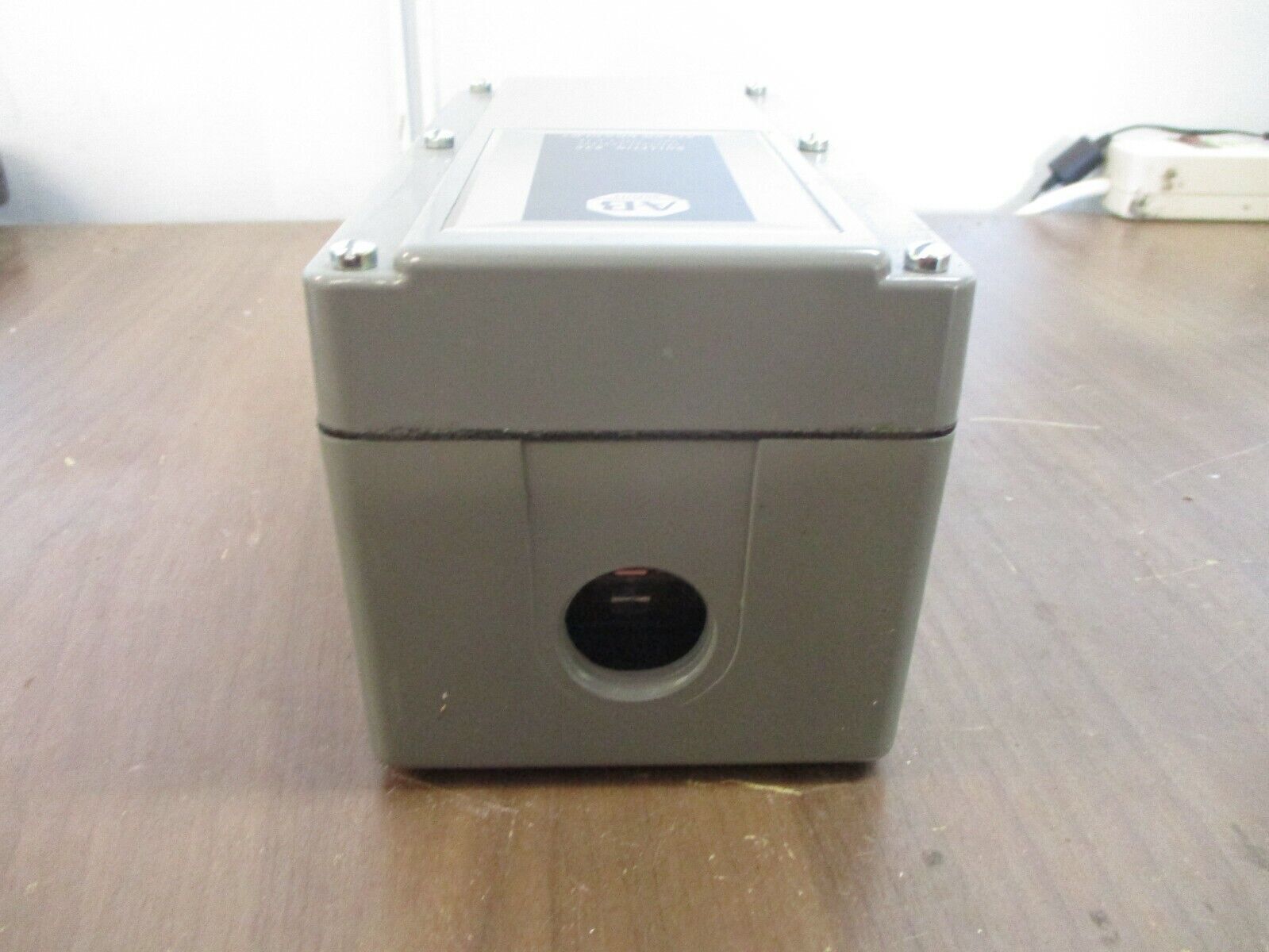 Allen-Bradley Pressure Control 836-C3J Ser. B Range: 0.8-30PSI Diff: 0.4-6PSI