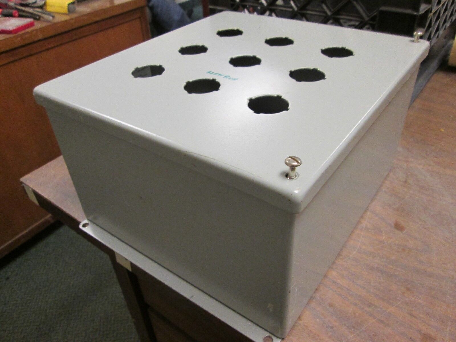 Hoffman Enclosure E-9PBY25 Size: 10x11x6" 9-hole Used