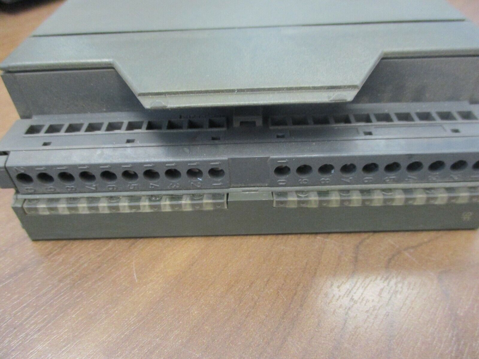 Siemens Simatic S7 Analog Output Module 6ES7 332-5HB01-0AB0 2x12BIT, Used