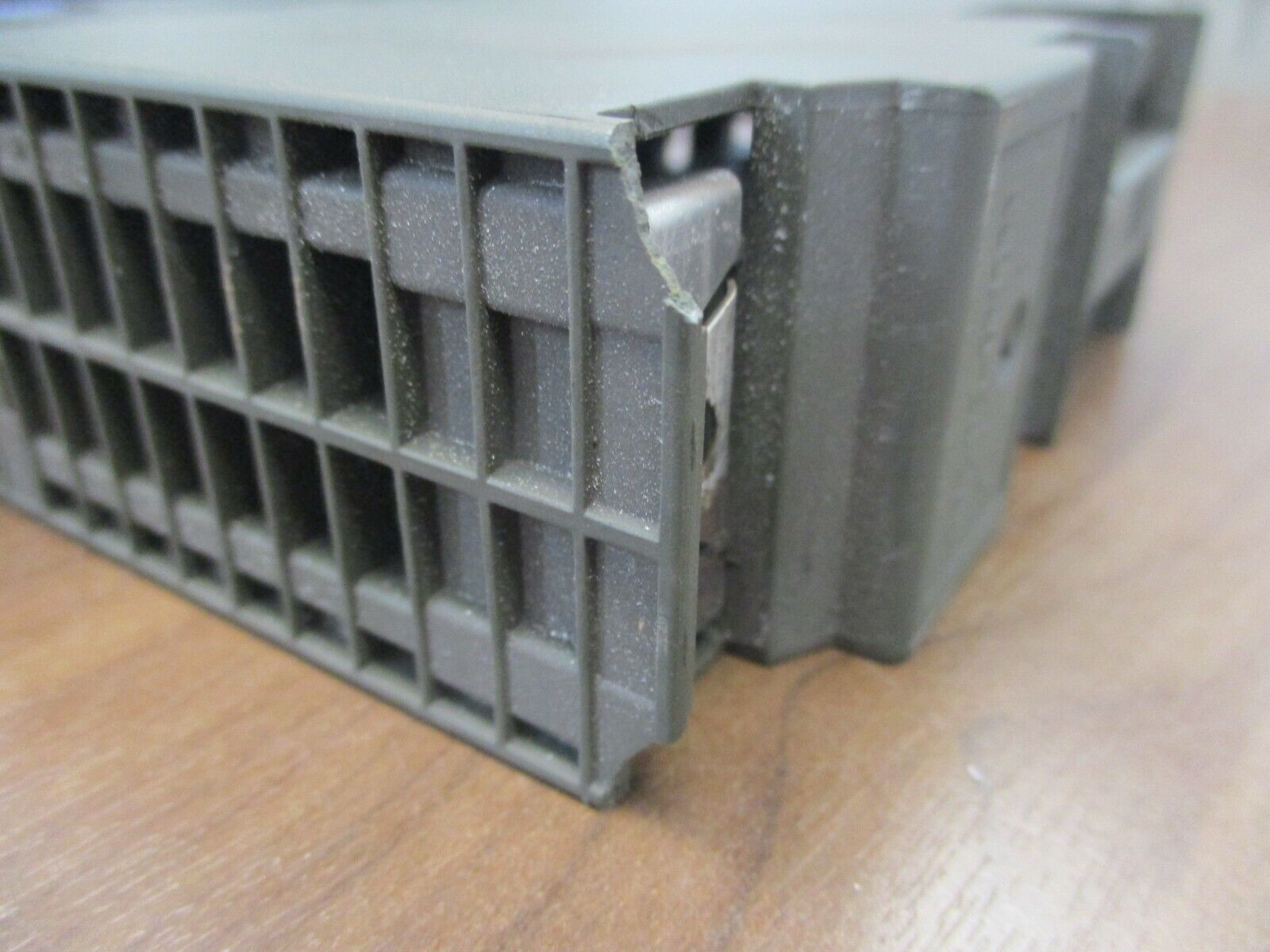 Siemens Simatic S7 Analog Output Module 6ES7 332-5HB01-0AB0 2x12BIT, Used