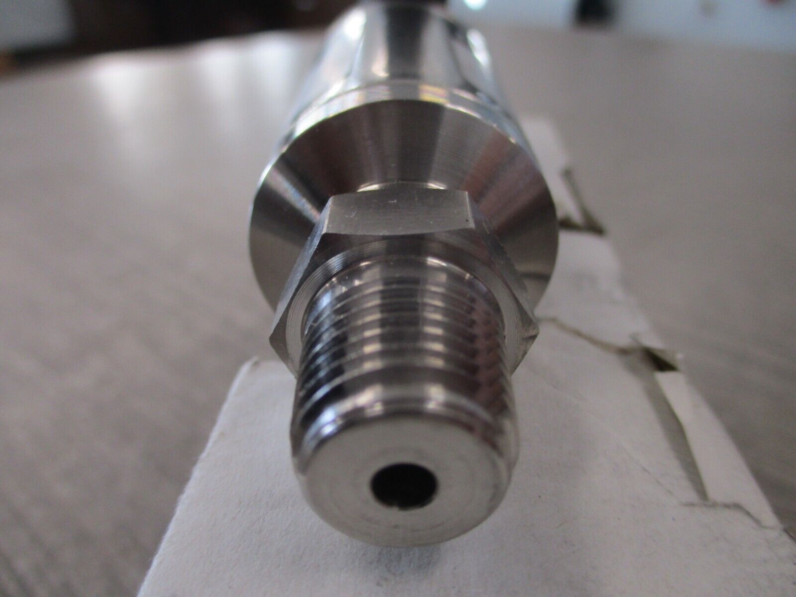 Noshok Transducer 200-1000-1-5-2-7 Supply: 0-1000PSI Common: 0-10VDC New Surplus