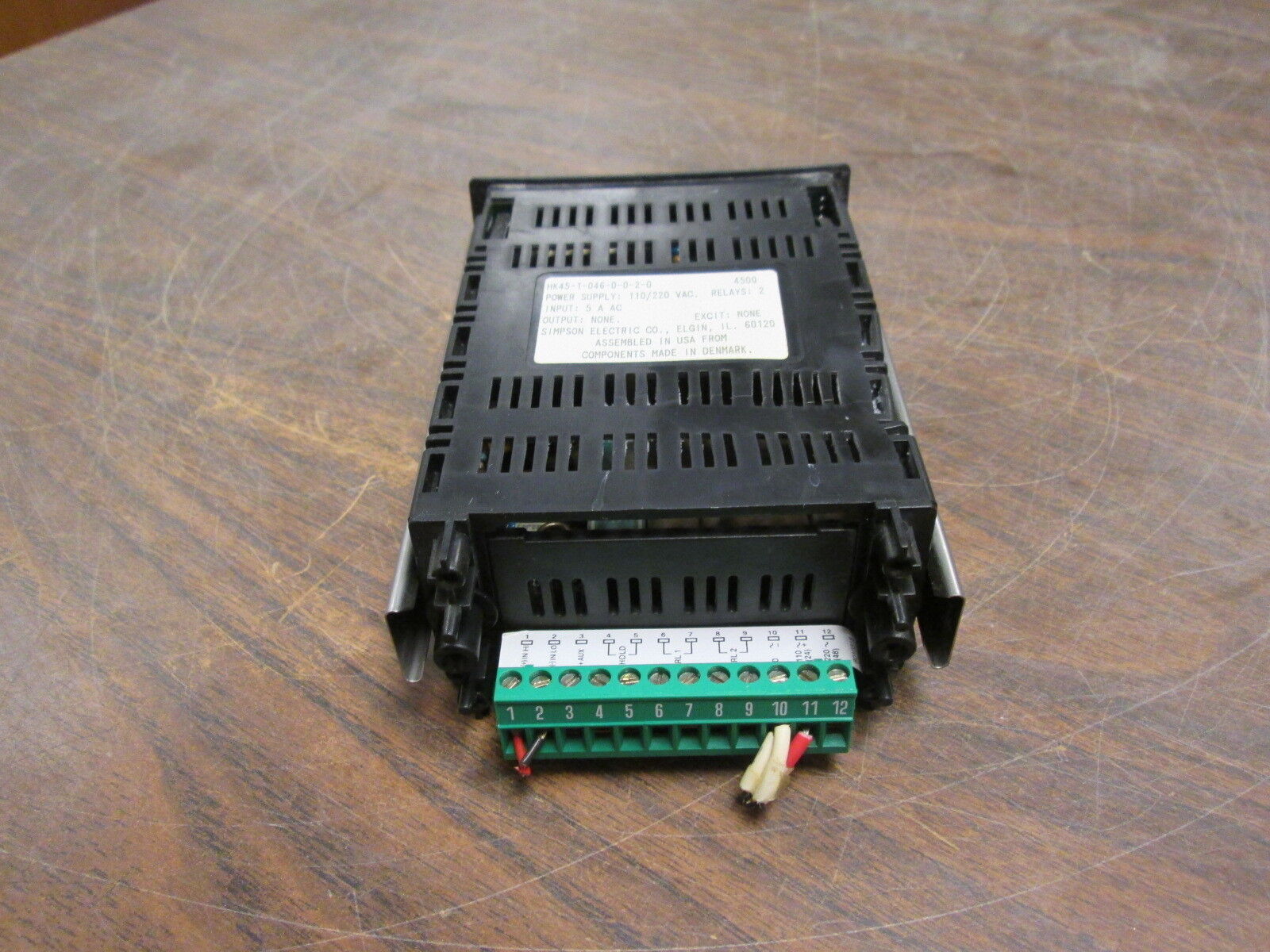 Simpson Electric Digital Meter HK45-1-046-0-0-2-0 Power:110/220VAC Input:5A Used