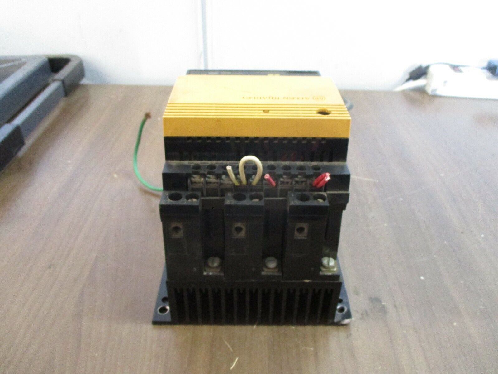 Allen-Bradley SMC Soft Start 150-A24NBD Ser. A 15HP 200-460V Used