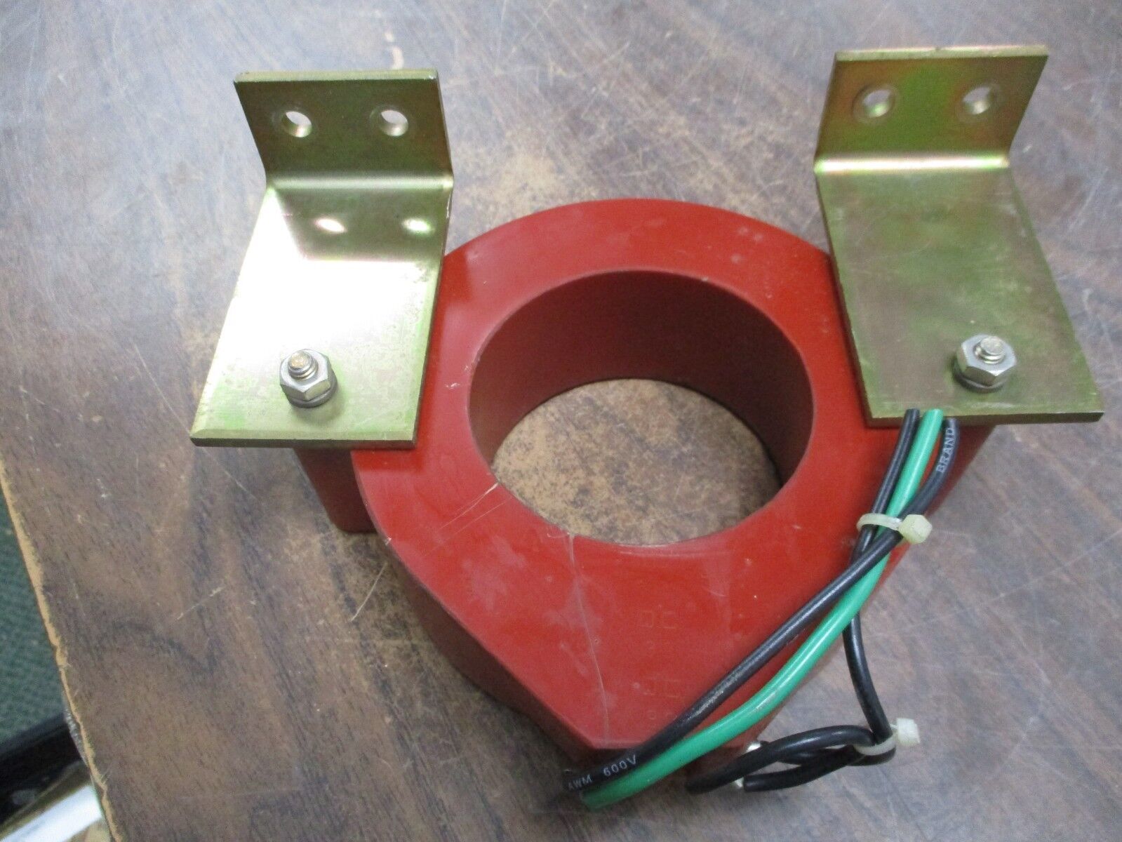 ITE Type GSM-2 Ground Shield Current Sensor 302H0300 600V 10KV BIL Used