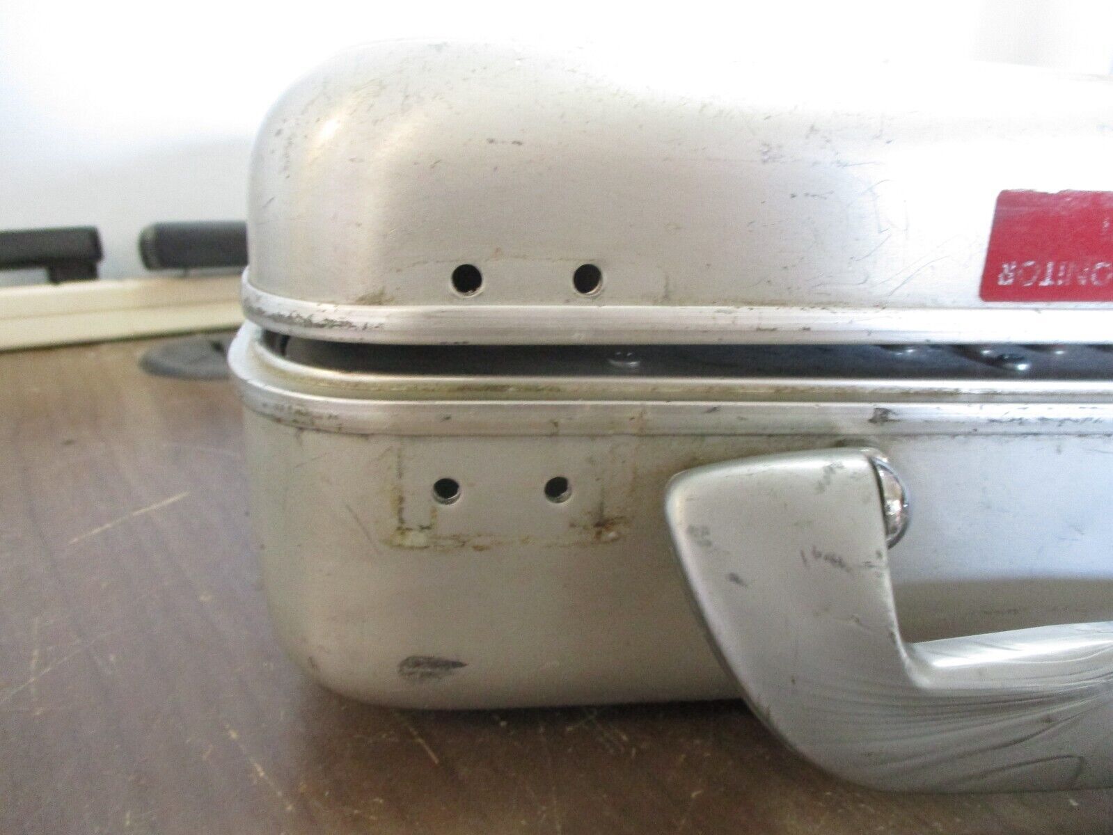 Johnson Controls JC80 Frame Monitor FMT/1 Rev. G *Dented Case* Used