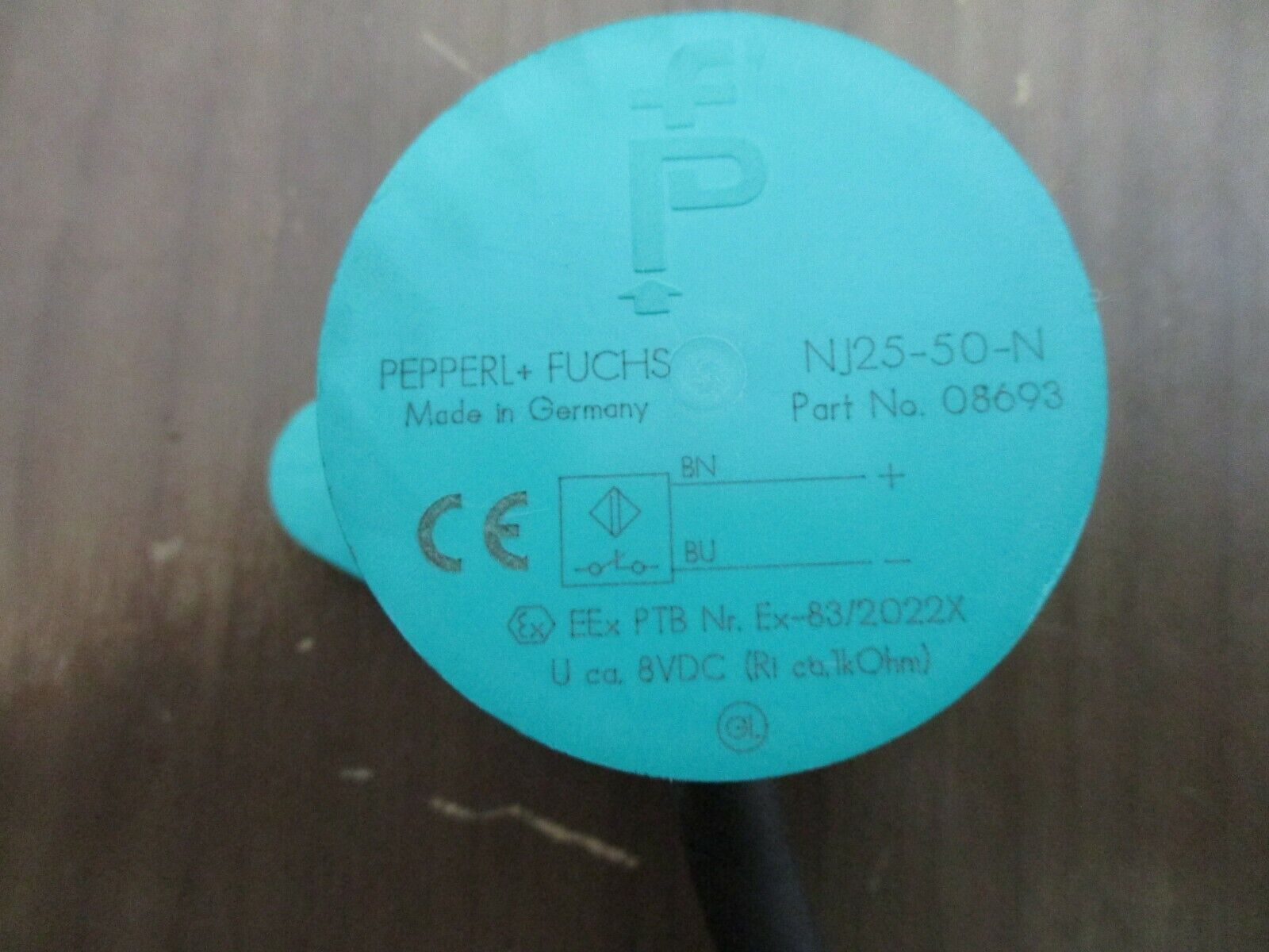 PepperL + Fuchs NJ25-50-N Inductive Proximity Sensor 08693 8VDC Used
